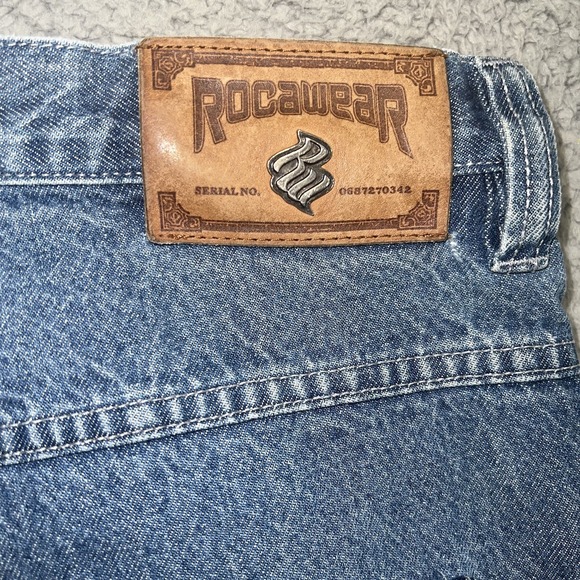 VTG RocaWear Denim Shorts Men's 42(39) x 13 Blue Classic Fit Baggy Y2K Embroider - Picture 4 of 10